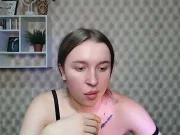 _julianaini_ Image 2