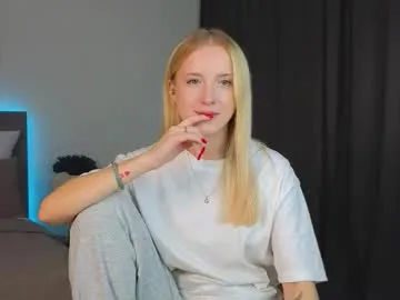 adele_armas Image 11