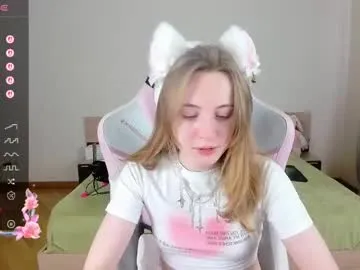 adelina_cowell Image 4