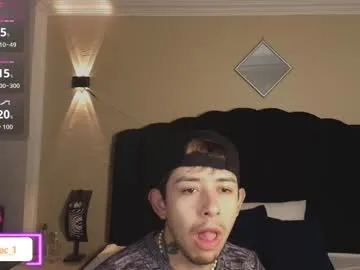 alecadrews_ Image 11