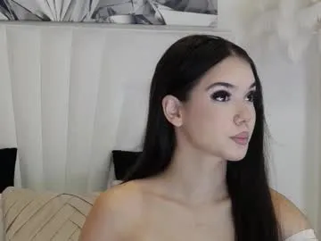 alexisdevine Image 10