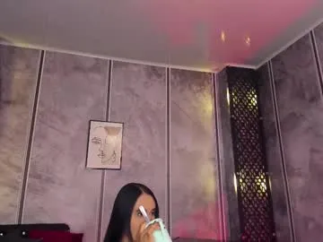 amara_lewiis Image 12