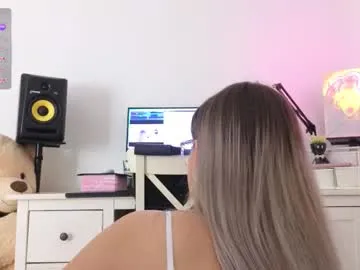 anabelle_wet Image 10