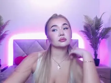 anastacyyellig Image 17