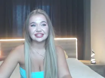 anastacyyellig Image 7