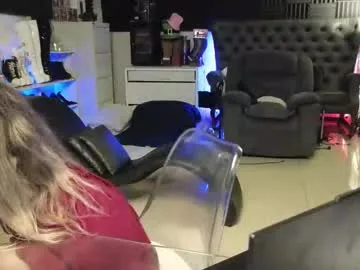 angelinasia Image 15