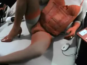 anna_leggy_cd Image 11