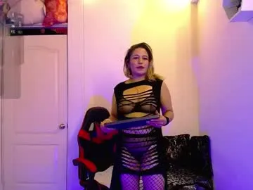 aurorarojas Image 13