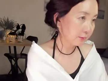 avroraromance Image 2