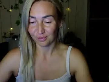 ay_kiss_jully Image 7