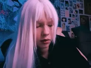 babe_moister Image 3