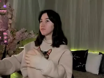 belle_via's Thumb Image