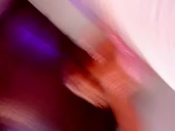 carolineejoness Image 6