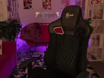 coralinekeyns Image 2