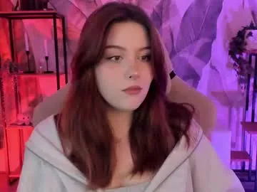 coralinekeyns Image 8