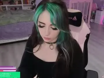 crimsonkitten Image 7