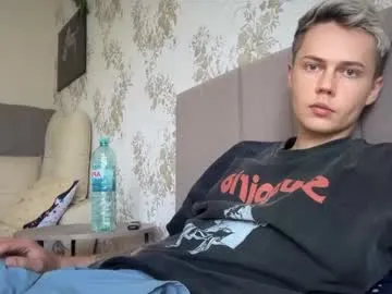 danny_love01 Image 7