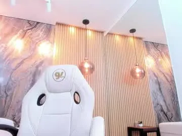 ella_harper Image 17