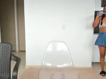 emi_latingirl Image 16