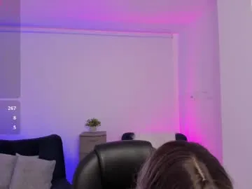 emilly_smith_1 Image 6