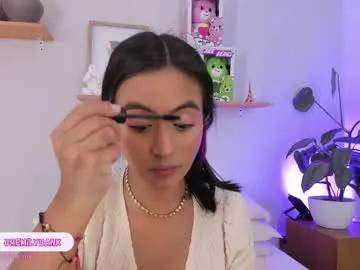 emilyy_bank Image 19