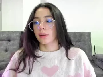 emma_sandovaal Image 18