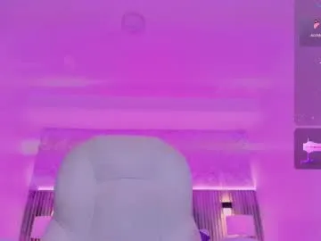 emmy_walker1 Image 6