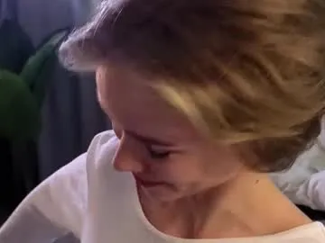 eva_natsumi Image 10