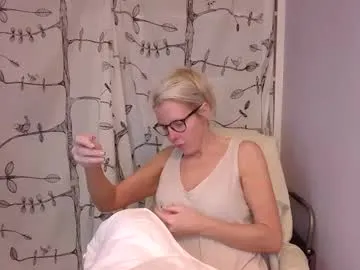 holly_bourbon Image 9