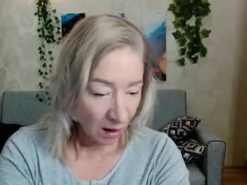 hunters_woman's Thumb Image