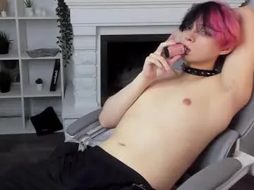 justin_twinkboy Image 16