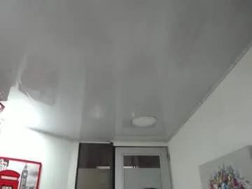 karinbellee Image 14