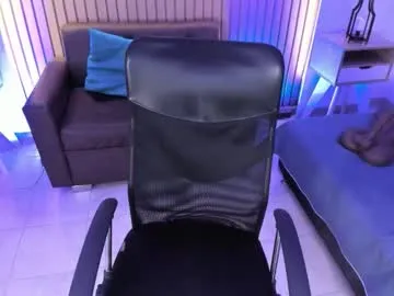 karla_gonzaless Image 3