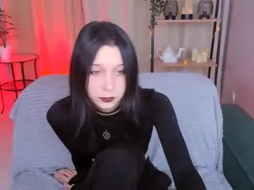 katrin_dark Image 14