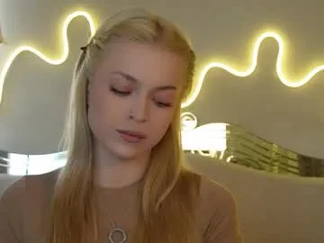 kelly_peachpiee Image 15