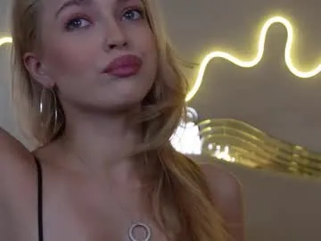 kelly_peachpiee Image 19