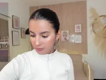 kimm_khalifa's Thumb Image