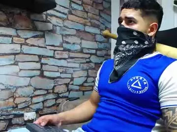 king_falconer Image 4