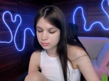 kylie_angel3 Image 5