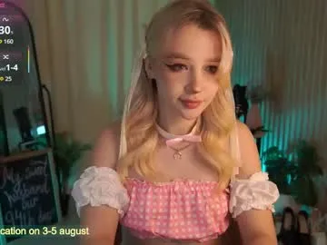 laurawifeness Image 2