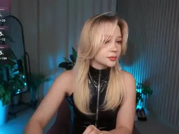 laurawifeness Image 9