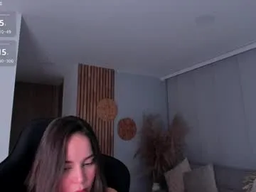 lindseyhallx's Thumb Image