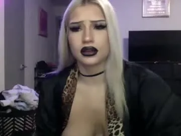 littlelovergirllindz Image 7