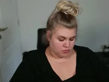 love_wiggy18 Image 16