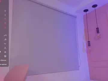 lovely_emma18 Image 16