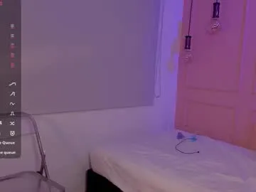 lovely_emma18 Image 4