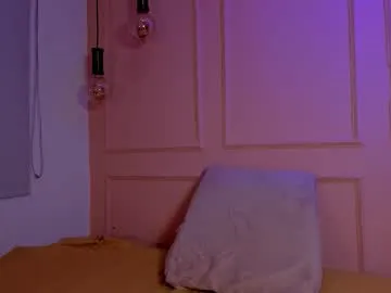 lovely_emma18 Image 8