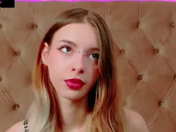 mira_lynxx's Thumb Image