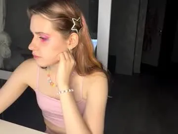 mishahartwigsen Image 4