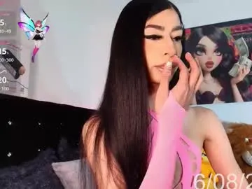 nahiavictoria Image 19